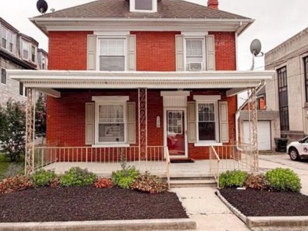10 E 3RD STREET, LEWISTOWN, PA 17044