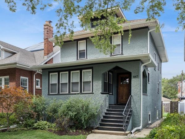 847 N Cuyler Avenue, Oak Park, IL 60302