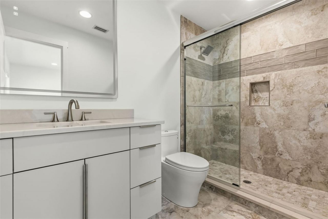 4598 Clearwater Harbor Drive S, Largo, FL 33770 Photo
