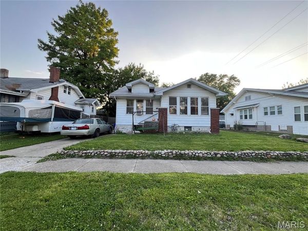 231 S 19 Street, Decatur, IL 62521