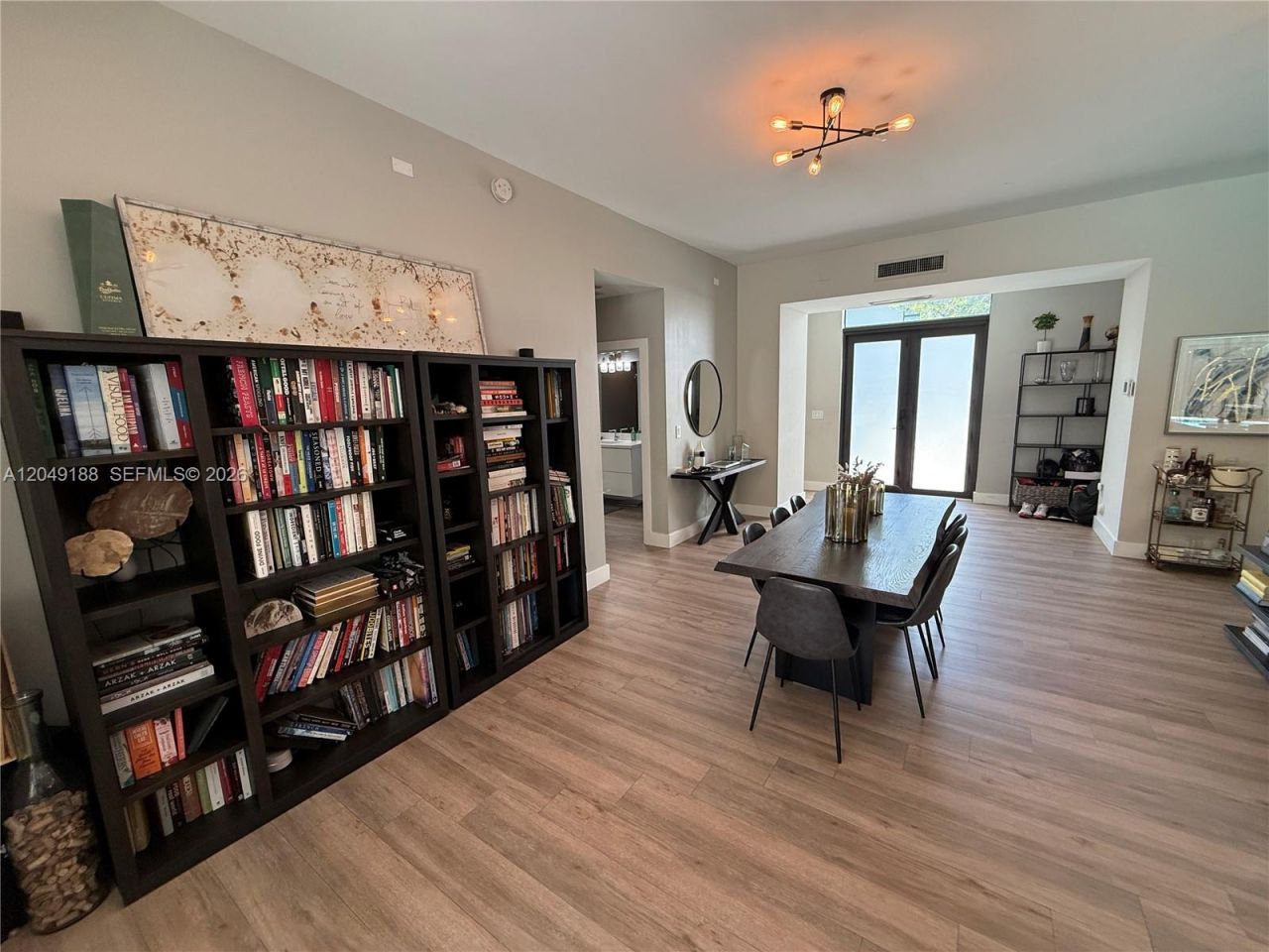 8631 Arboretum Ln, Miami, FL 33138 Photo