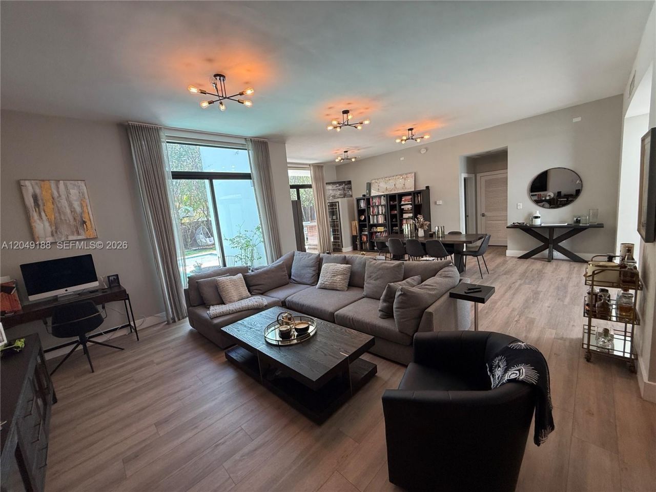 8631 Arboretum Ln, Miami, FL 33138 Photo