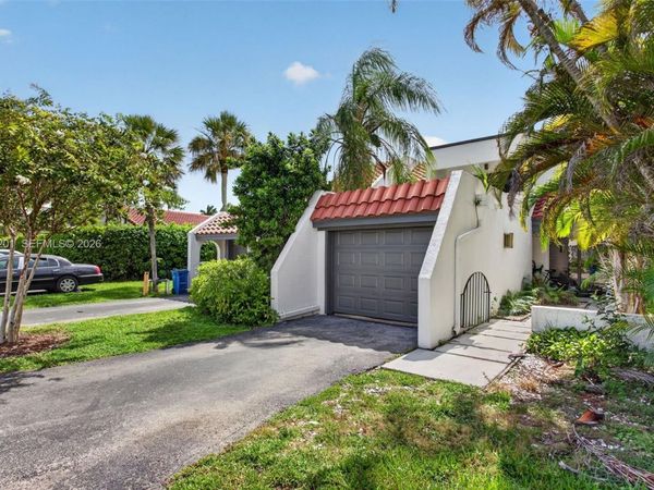 3969 Orange Tree Ln, Unit #3969, Weston, FL 33332