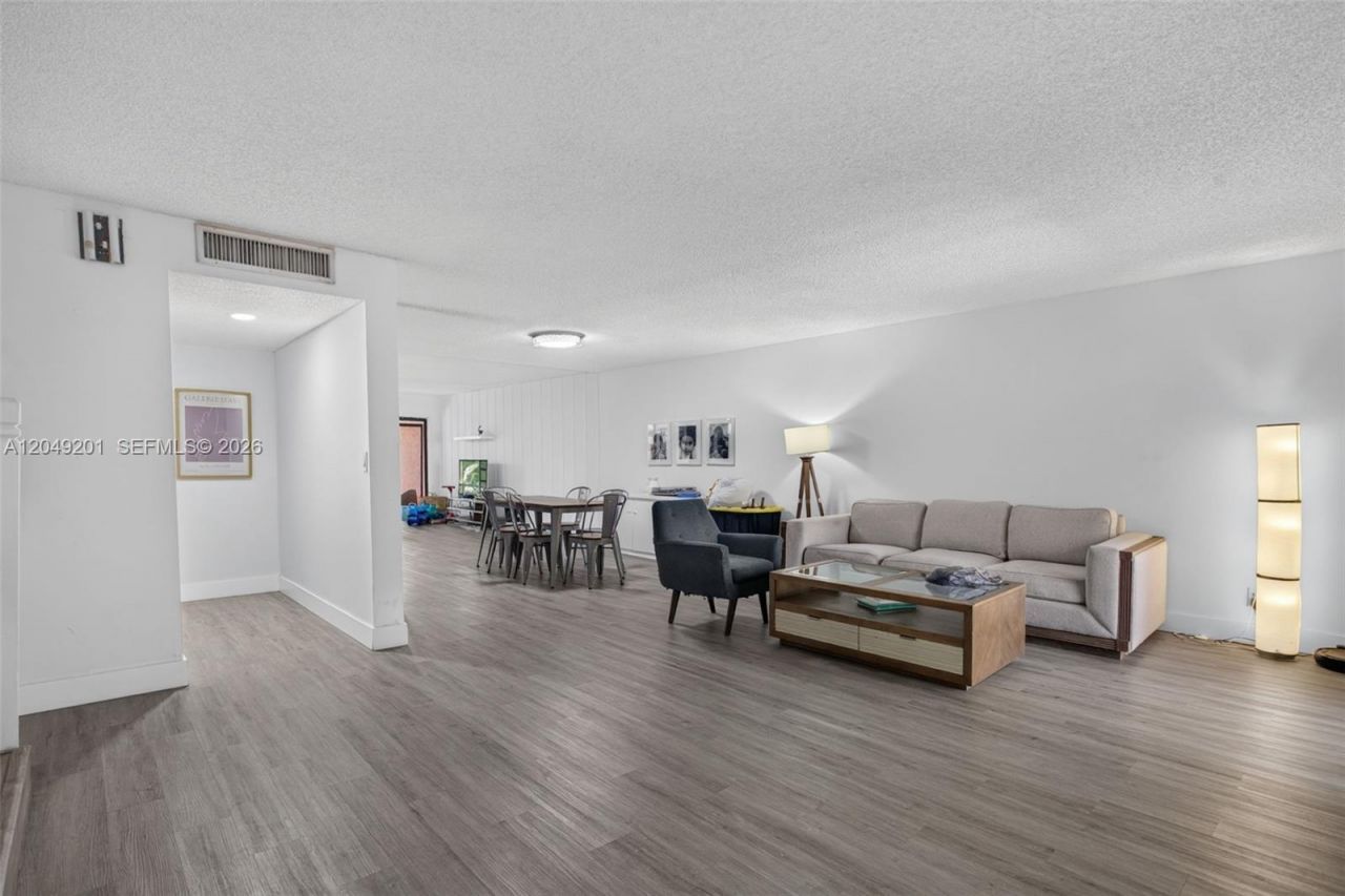 3969 Orange Tree Ln, Unit #3969, Weston, FL 33332 Photo