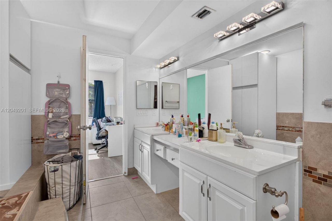 3969 Orange Tree Ln, Unit #3969, Weston, FL 33332 Photo