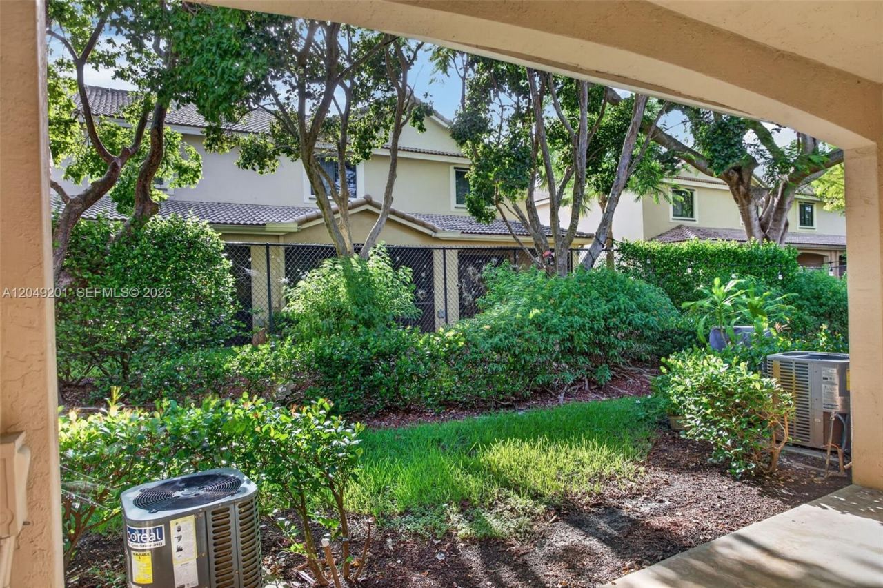 3969 Orange Tree Ln, Unit #3969, Weston, FL 33332 Photo