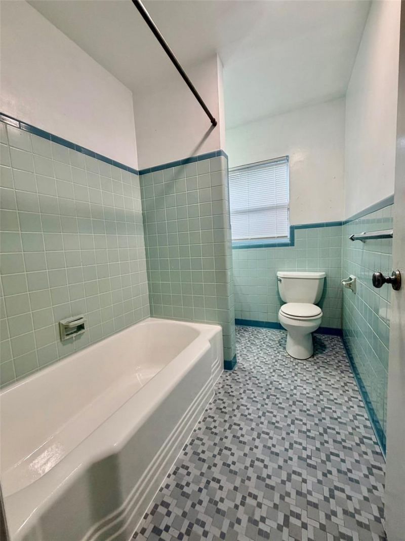 905 NW 36th Avenue, Gainesville, FL 32609 Photo