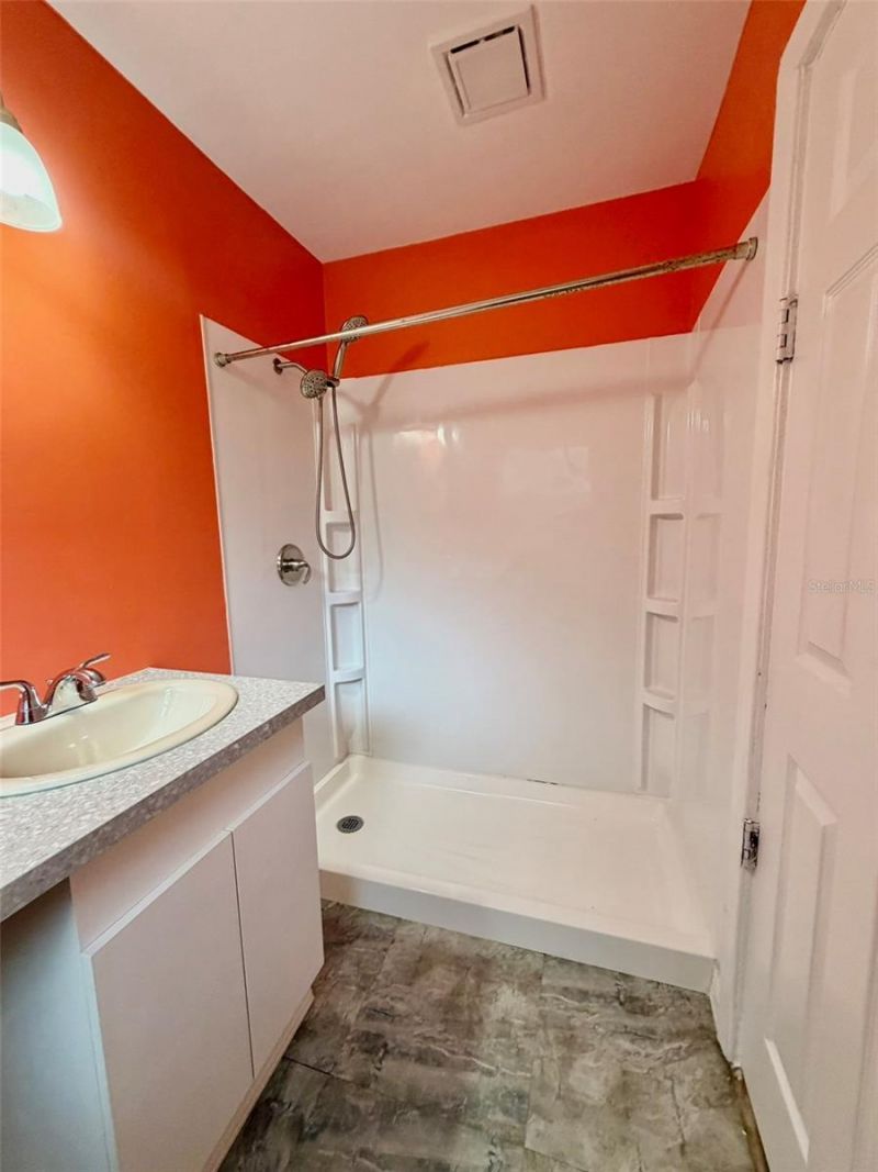 905 NW 36th Avenue, Gainesville, FL 32609 Photo