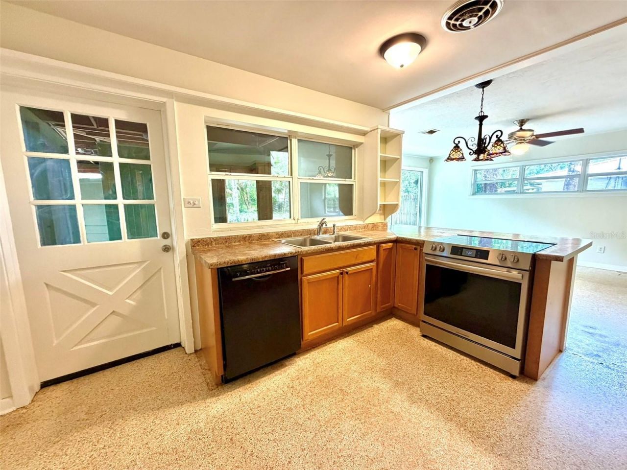 905 NW 36th Avenue, Gainesville, FL 32609 Photo