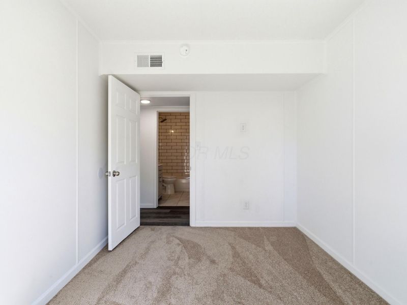 118 S Hampton Road, Columbus, OH 43213 Photo 18