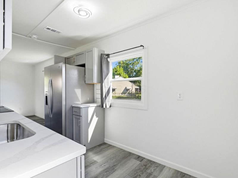118 S Hampton Road, Columbus, OH 43213 Photo 9