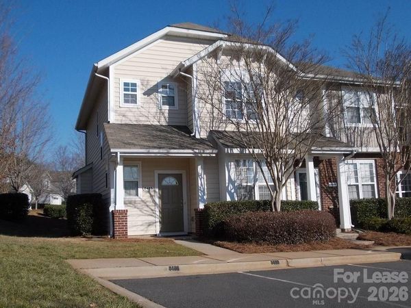 8488 Chaceview Court , Charlotte, NC 28269