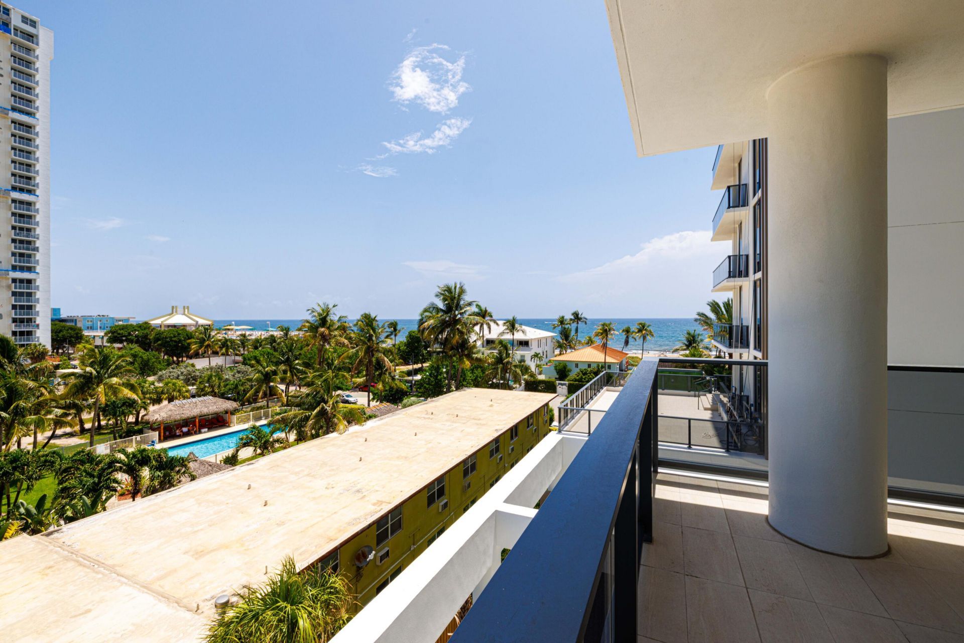 305 Briny Avenue, Unit 406, Pompano Beach, FL 33062 Photo