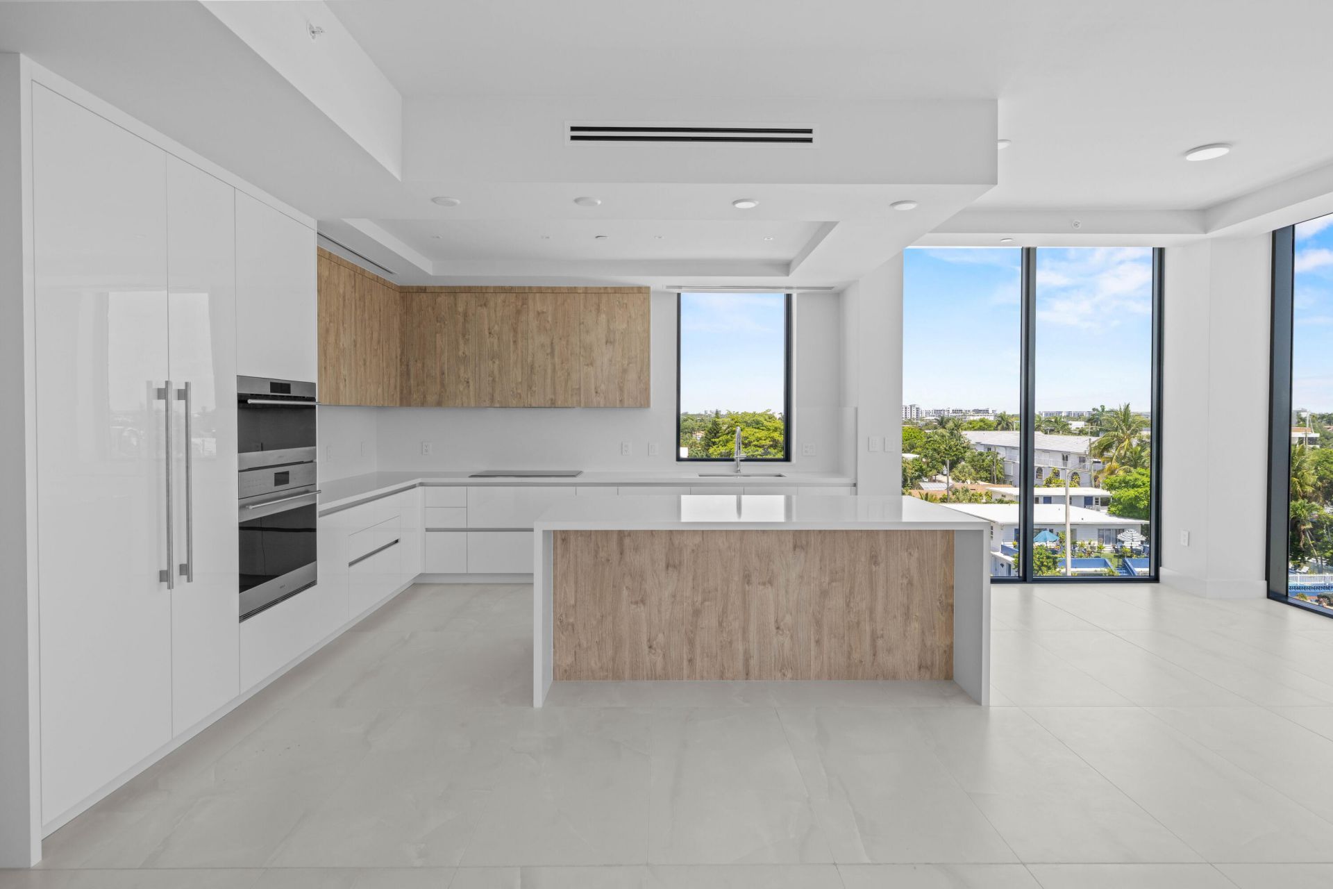 305 Briny Avenue, Unit 406, Pompano Beach, FL 33062 Photo
