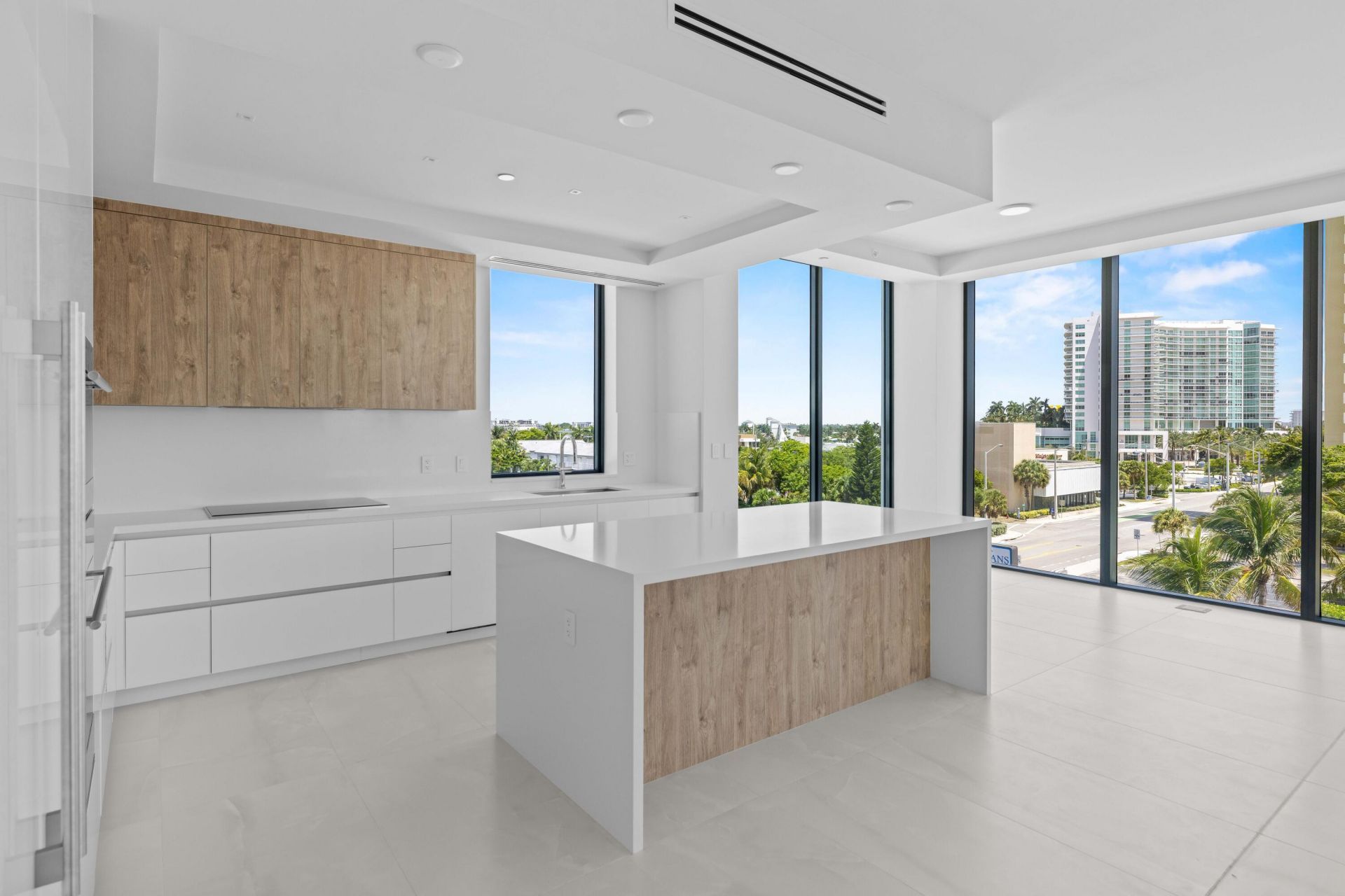 305 Briny Avenue, Unit 406, Pompano Beach, FL 33062 Photo