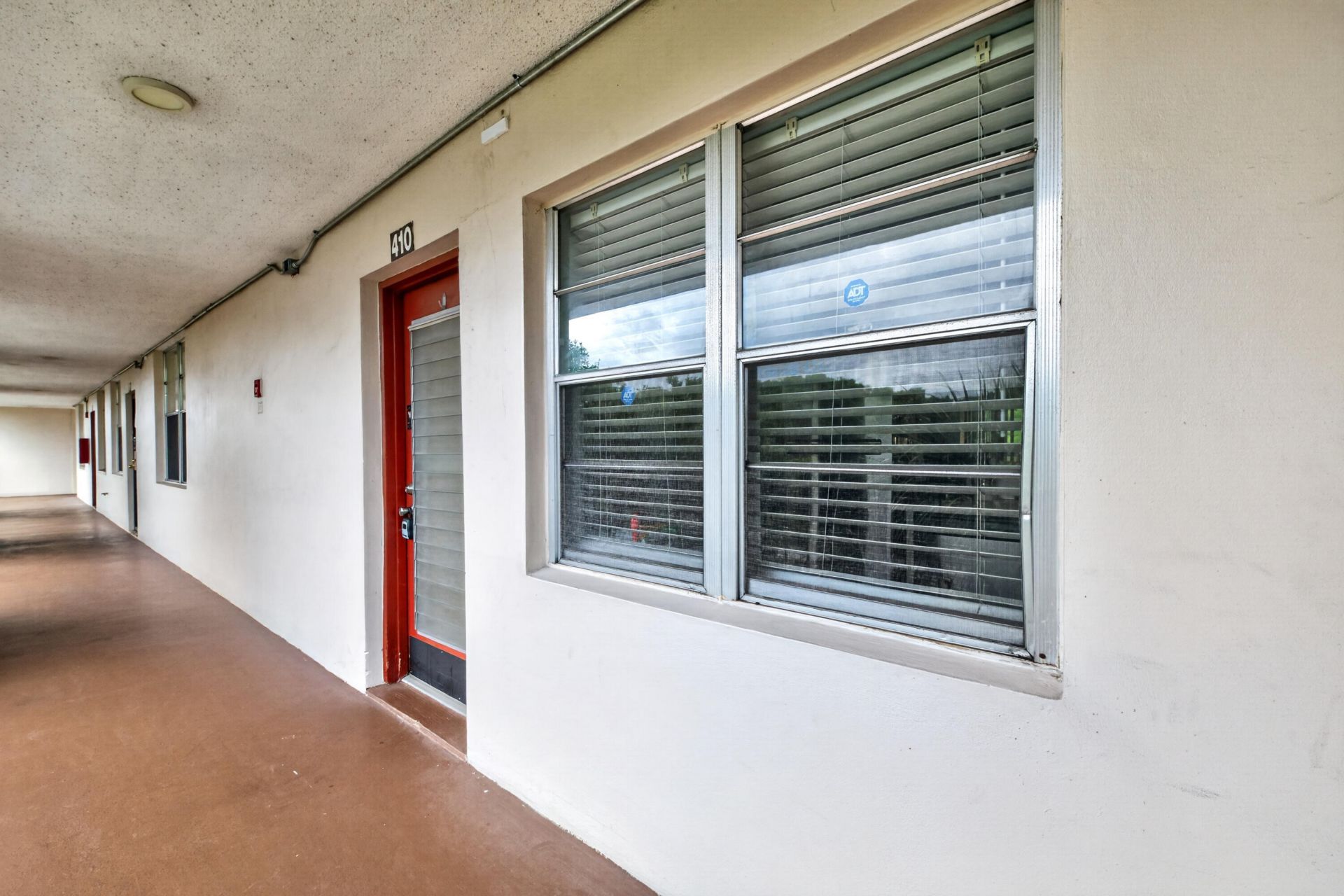 2600 NW 49th Avenue, Unit 410, Lauderdale Lakes, FL 33313 Photo
