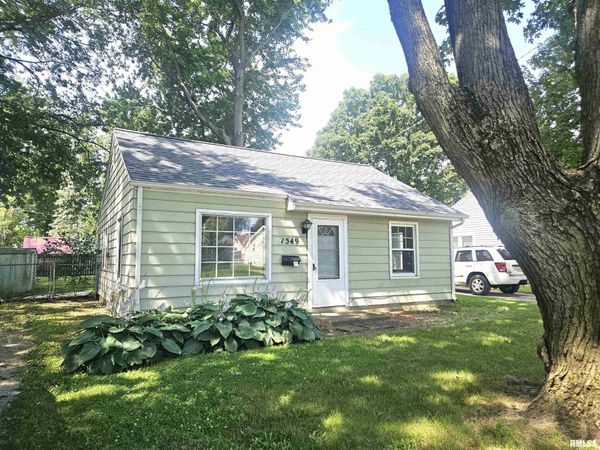 1549 Pulaski Street, Lincoln, IL 62656