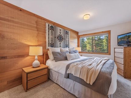 6066 Rocky Point Circle , Truckee, CA 96161 Photo