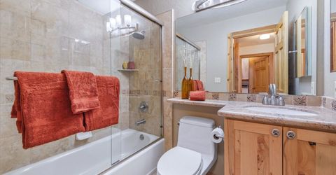 6066 Rocky Point Circle , Truckee, CA 96161 Photo