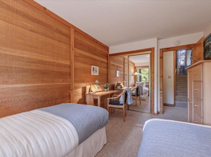 6066 Rocky Point Circle , Truckee, CA 96161 Photo