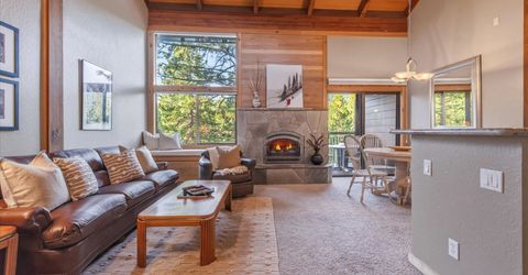 6066 Rocky Point Circle , Truckee, CA 96161 Photo