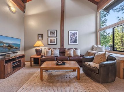 6066 Rocky Point Circle , Truckee, CA 96161 Photo