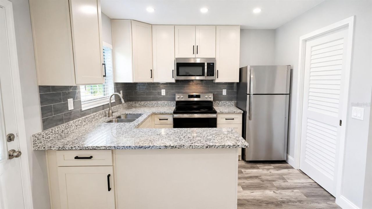 2728 Goodrich Avenue , Sarasota, FL 34234 Photo
