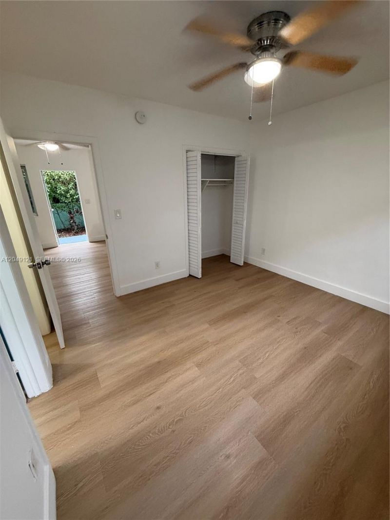 469 SW 3rd St , Unit 4, Miami, FL 33130 Photo