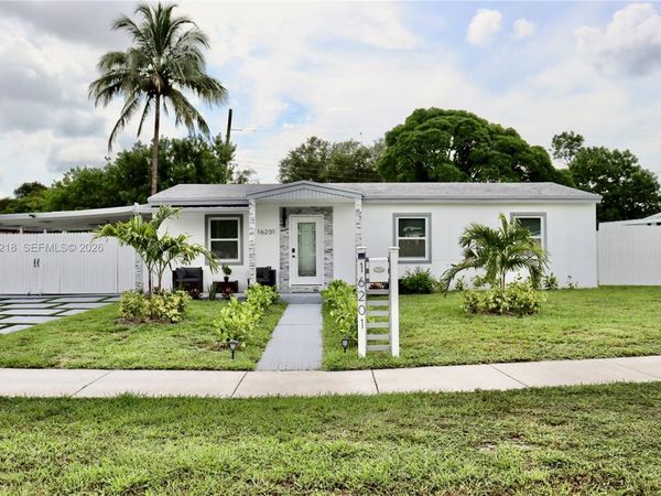16201 NW 18th Pl , Miami Gardens, FL 33054