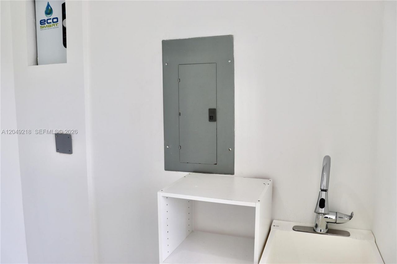16201 NW 18th Pl, Miami Gardens, FL 33054 Photo