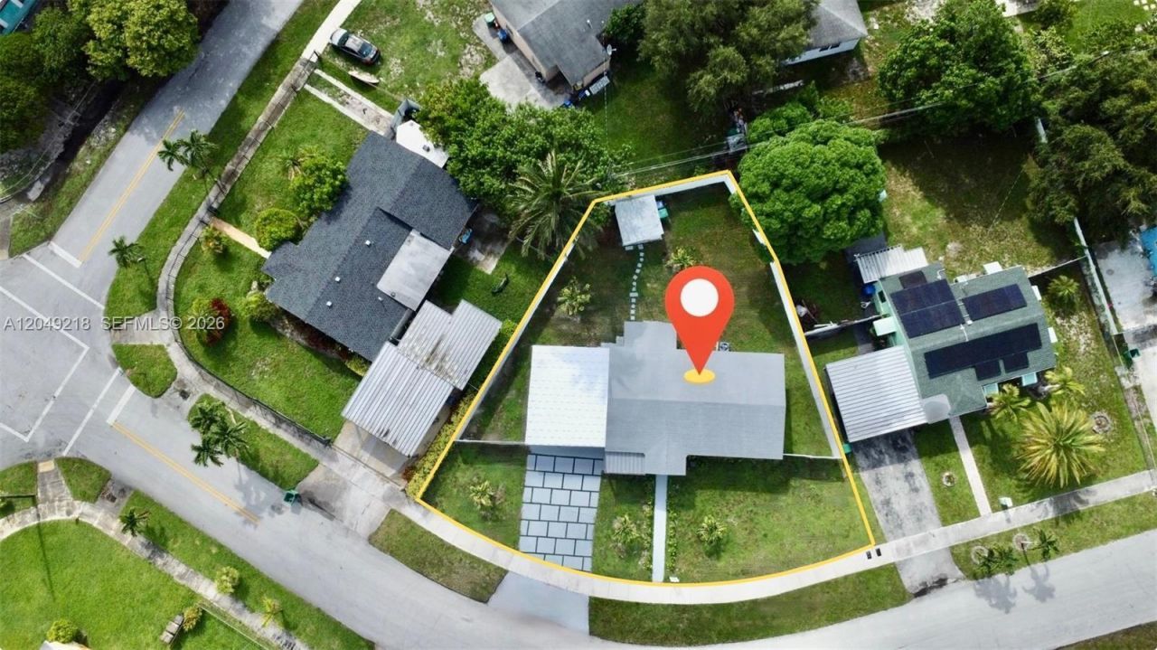 16201 NW 18th Pl, Miami Gardens, FL 33054 Photo