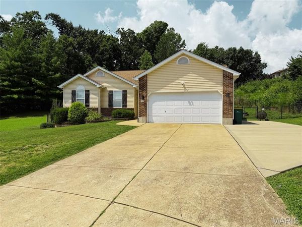 909 Spalding Court, Pevely, MO 63070