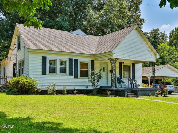 403 E College Street, Dyer, TN 38330