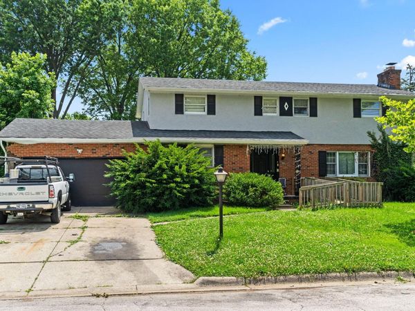 1394 Yorktown Road , Columbus, OH 43232