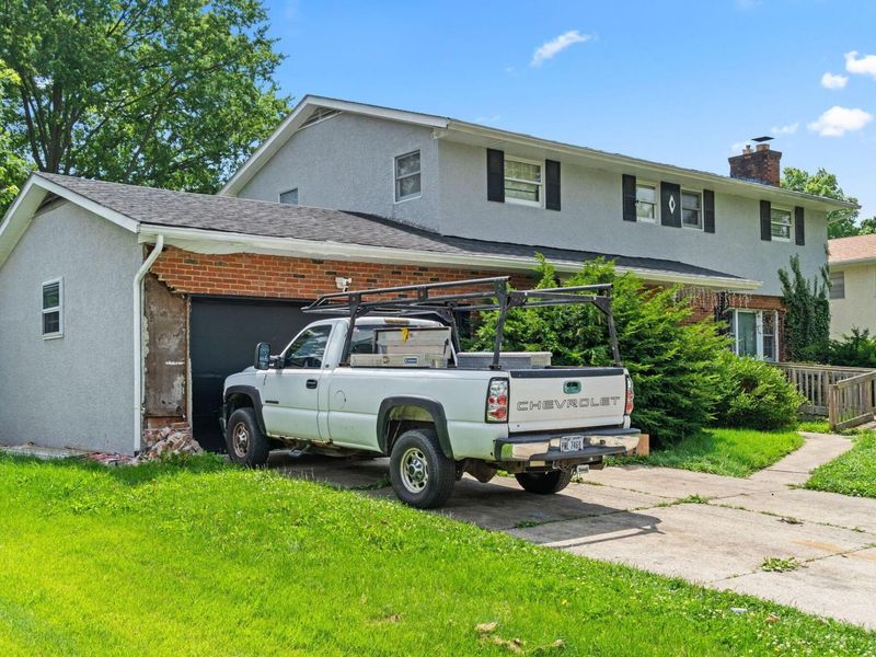 1394 Yorktown Road , Columbus, OH 43232 Photo 2