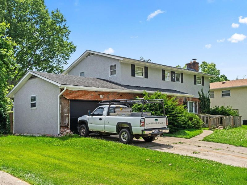 1394 Yorktown Road , Columbus, OH 43232 Photo 3