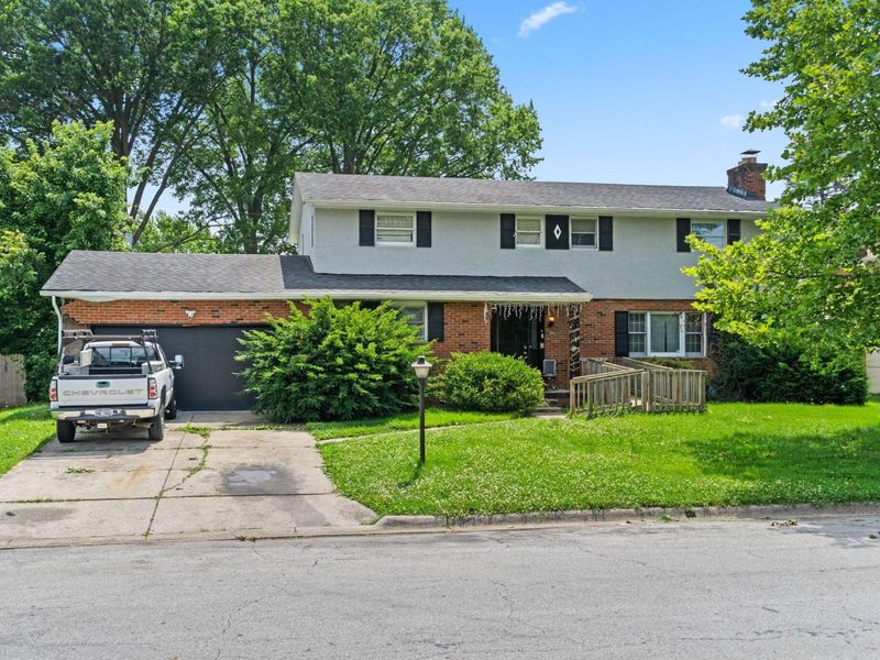 1394 Yorktown Road , Columbus, OH 43232 Photo 4