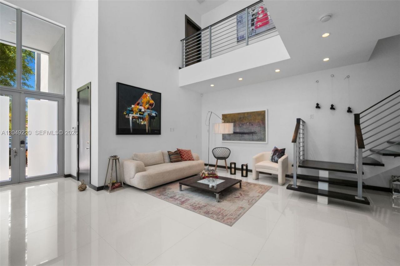 3567 SW 1st Ave, Unit 3567, Miami, FL 33145 Photo