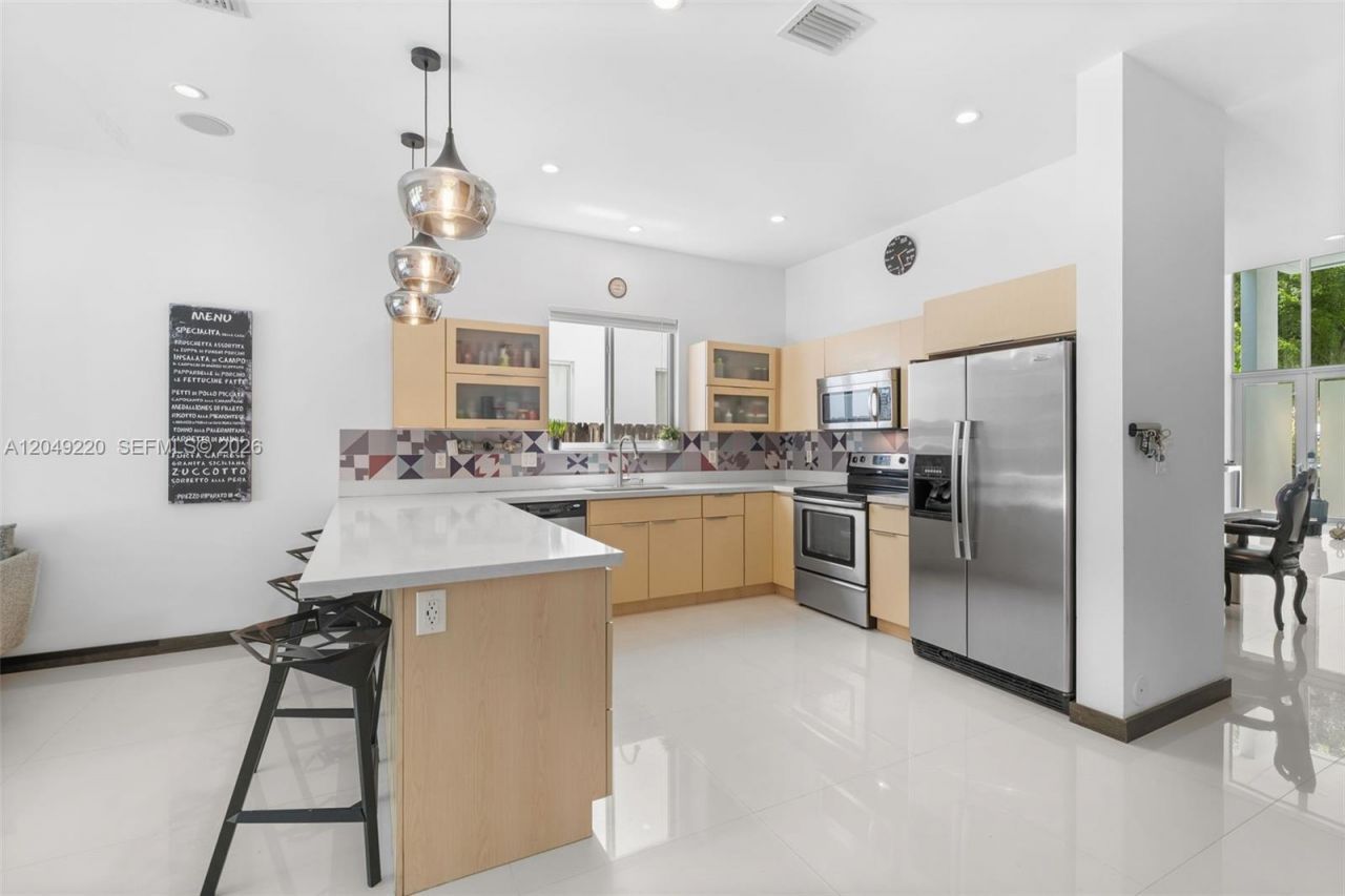 3567 SW 1st Ave, Unit 3567, Miami, FL 33145 Photo