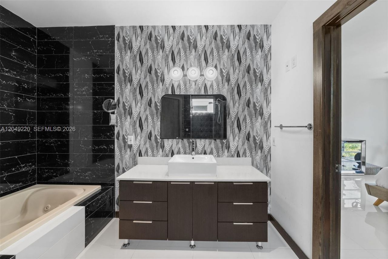 3567 SW 1st Ave, Unit 3567, Miami, FL 33145 Photo