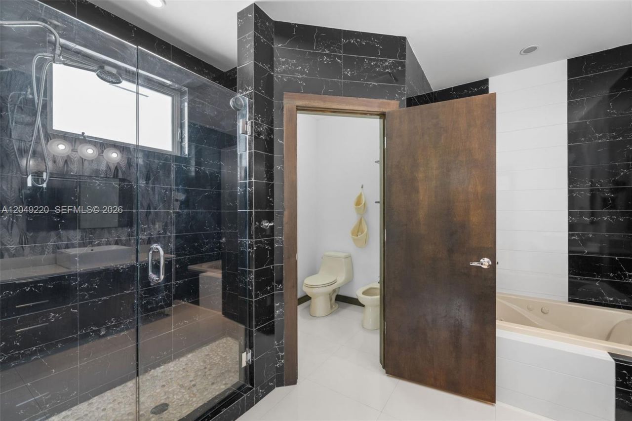 3567 SW 1st Ave, Unit 3567, Miami, FL 33145 Photo