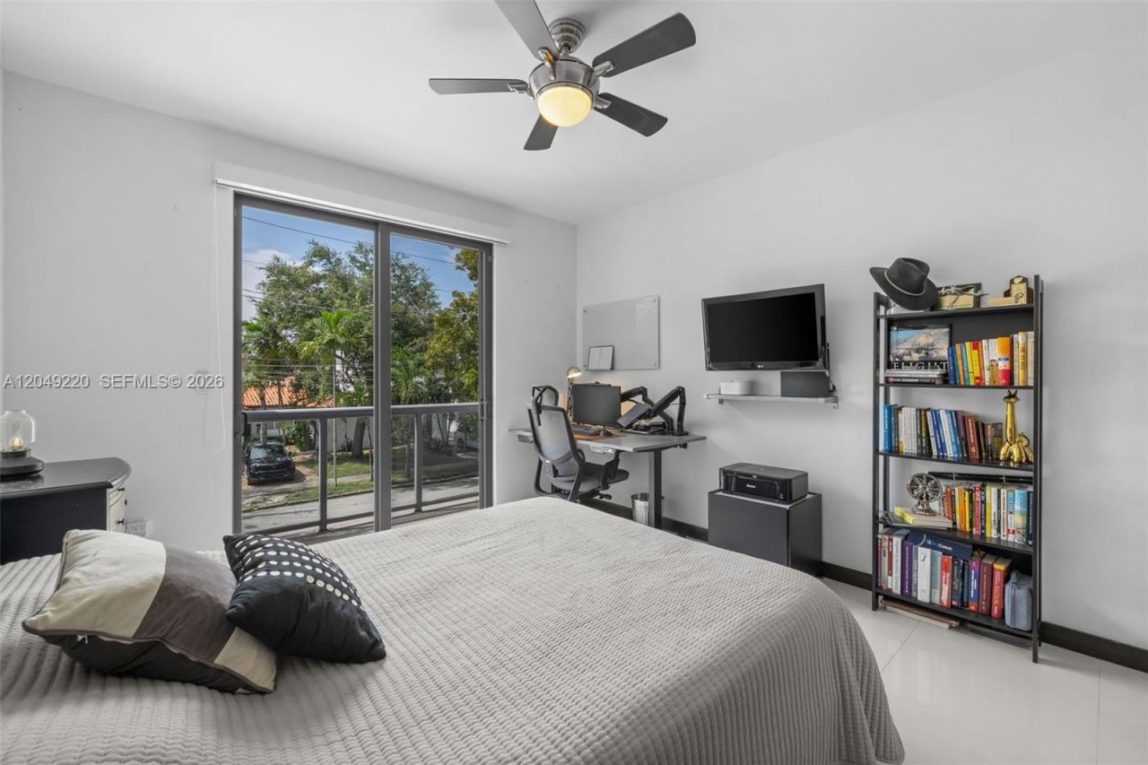 3567 SW 1st Ave, Unit 3567, Miami, FL 33145 Photo