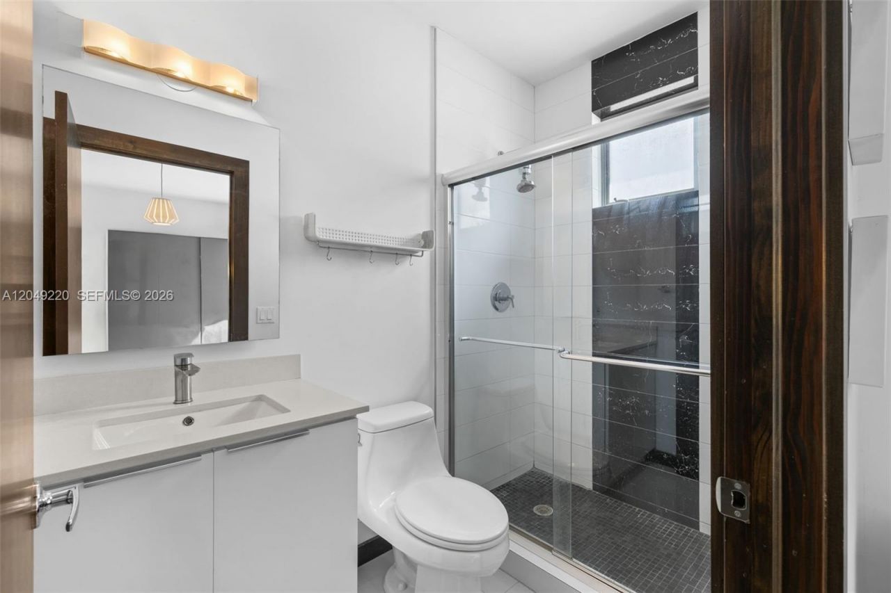 3567 SW 1st Ave, Unit 3567, Miami, FL 33145 Photo