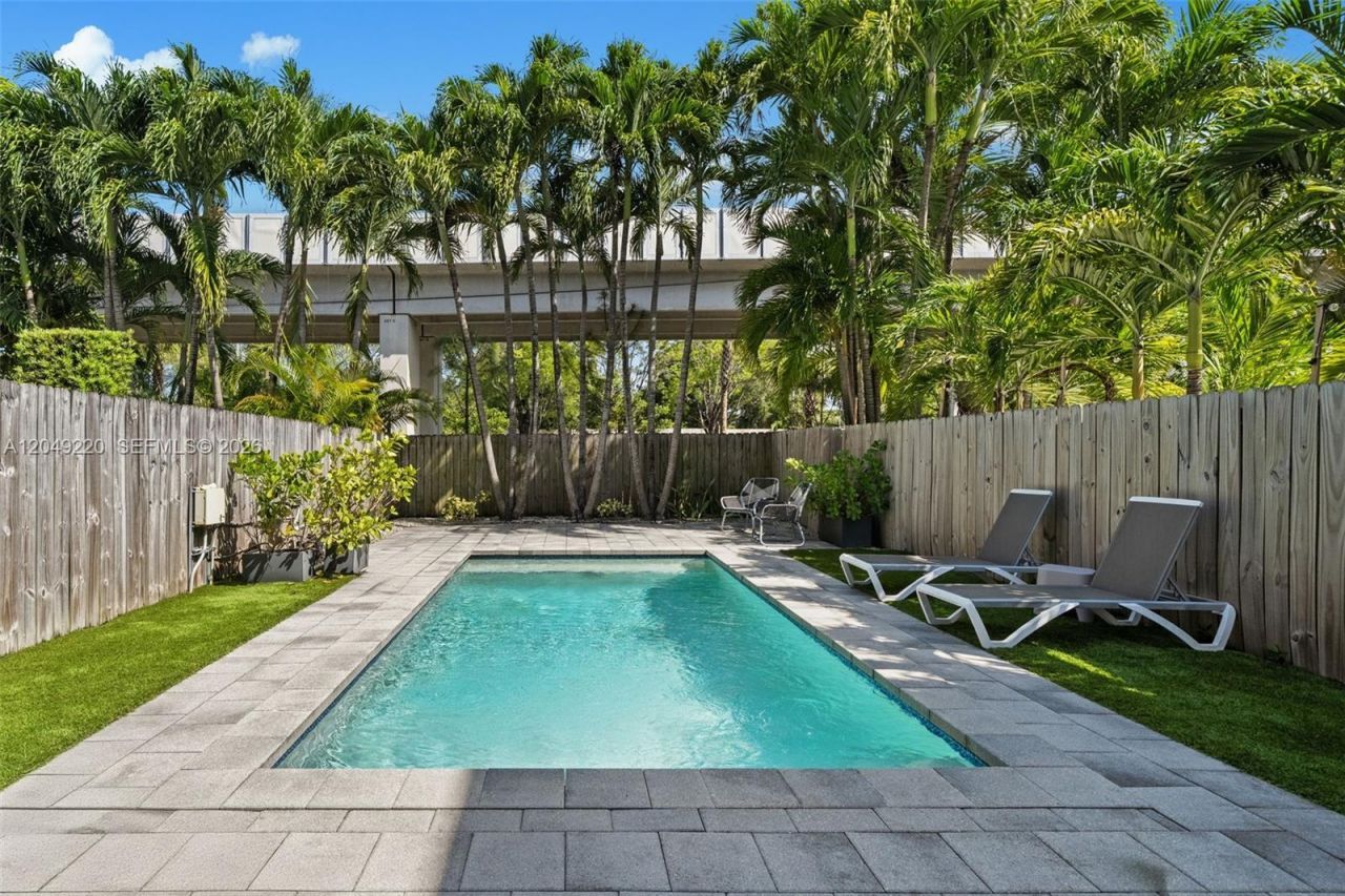 3567 SW 1st Ave, Unit 3567, Miami, FL 33145 Photo
