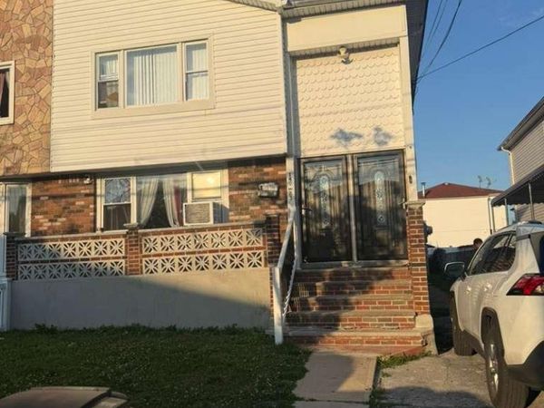 14983 254th Street, Rosedale, NY 11422