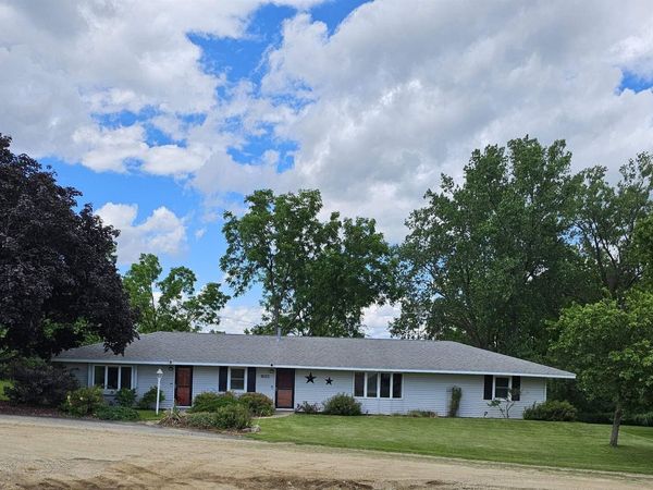 10684 E. Main St , West Union, IA 52175
