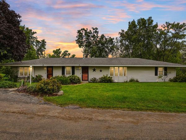 10684 E. Main St, West Union, IA 52175