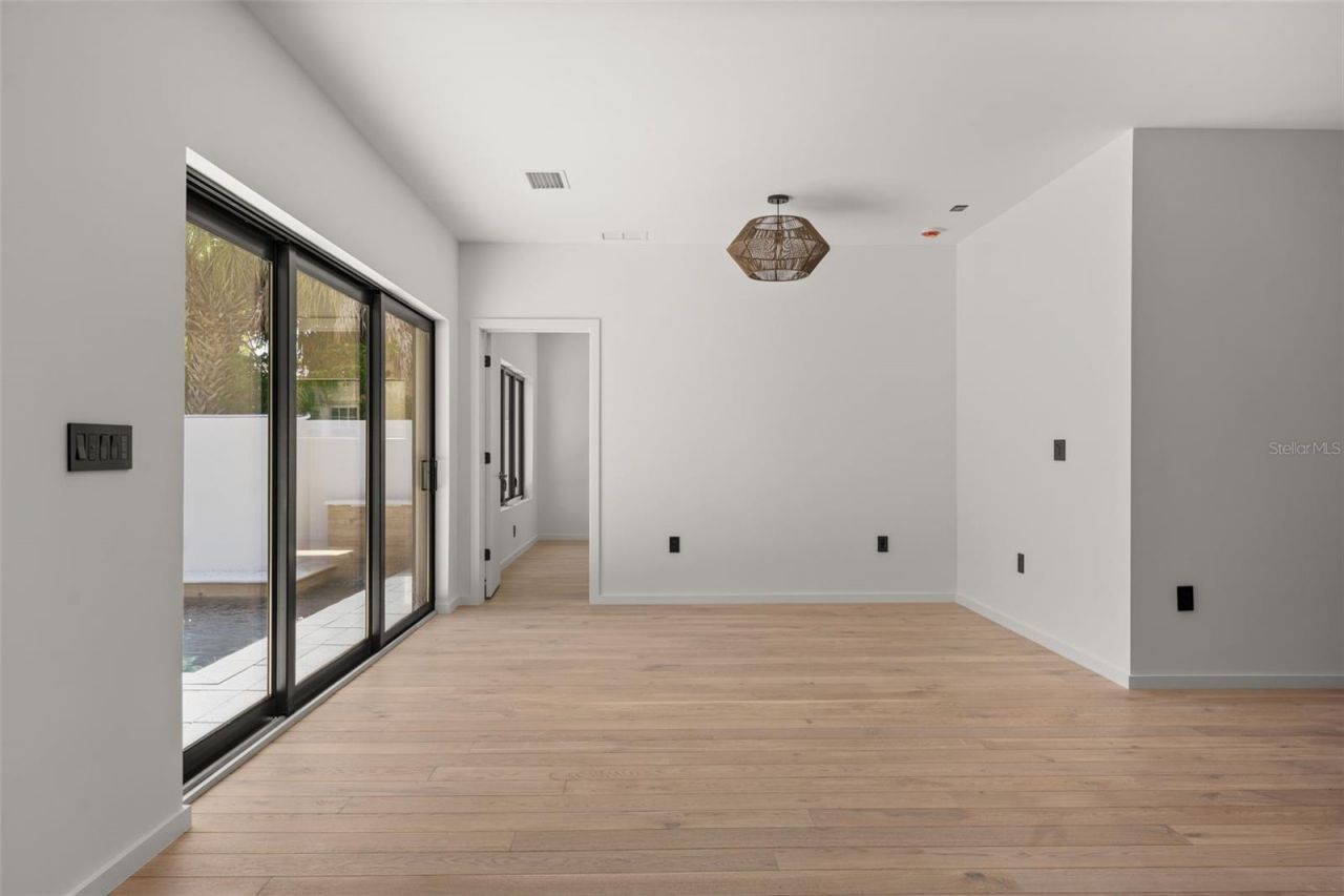 1681 Oak Street, Sarasota, FL 34236 Photo