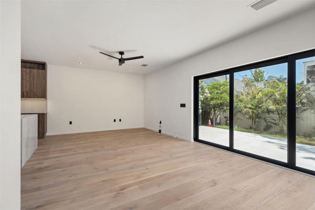 1681 Oak Street, Sarasota, FL 34236 Photo