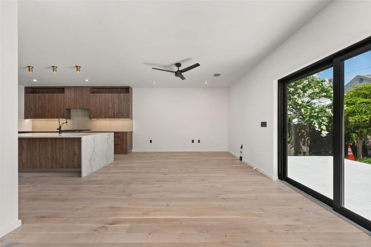 1681 Oak Street, Sarasota, FL 34236 Photo